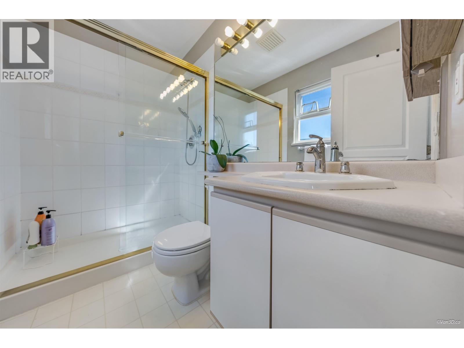 Photo 18 of 23 12331 Mcneely Drive, Richmond BC