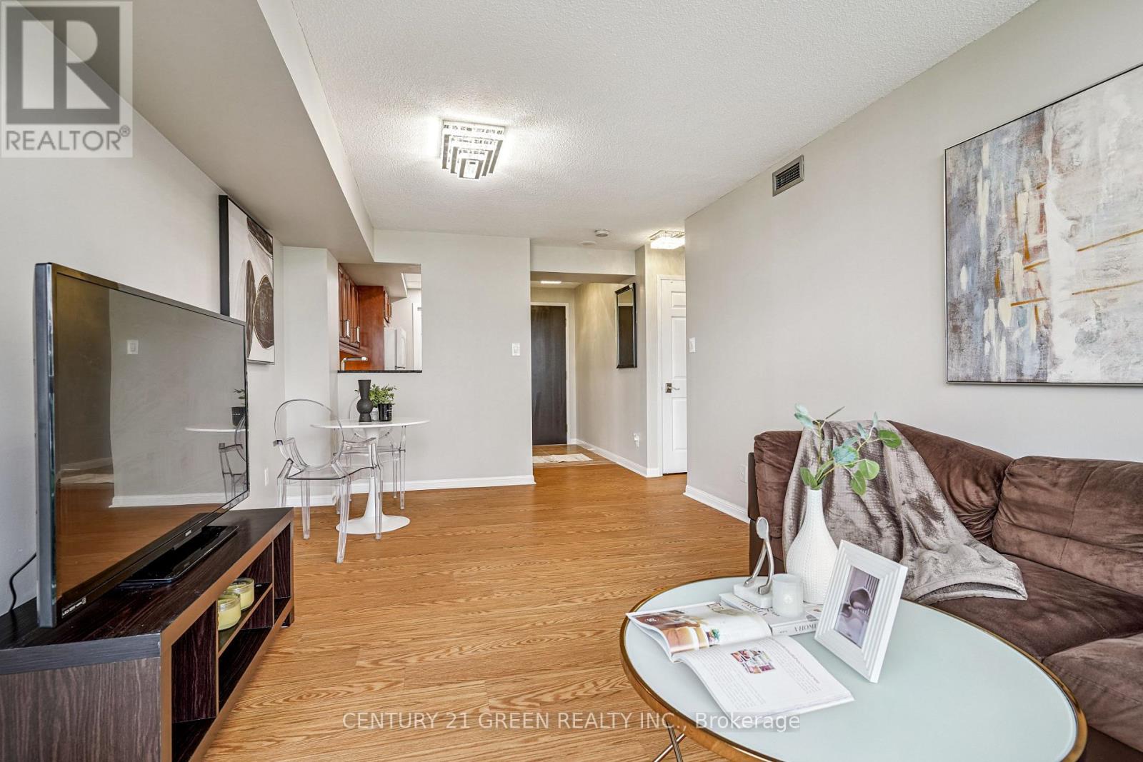 Photo 12 of 613 55 Kingsbridge Garden Circle, Mississauga ON