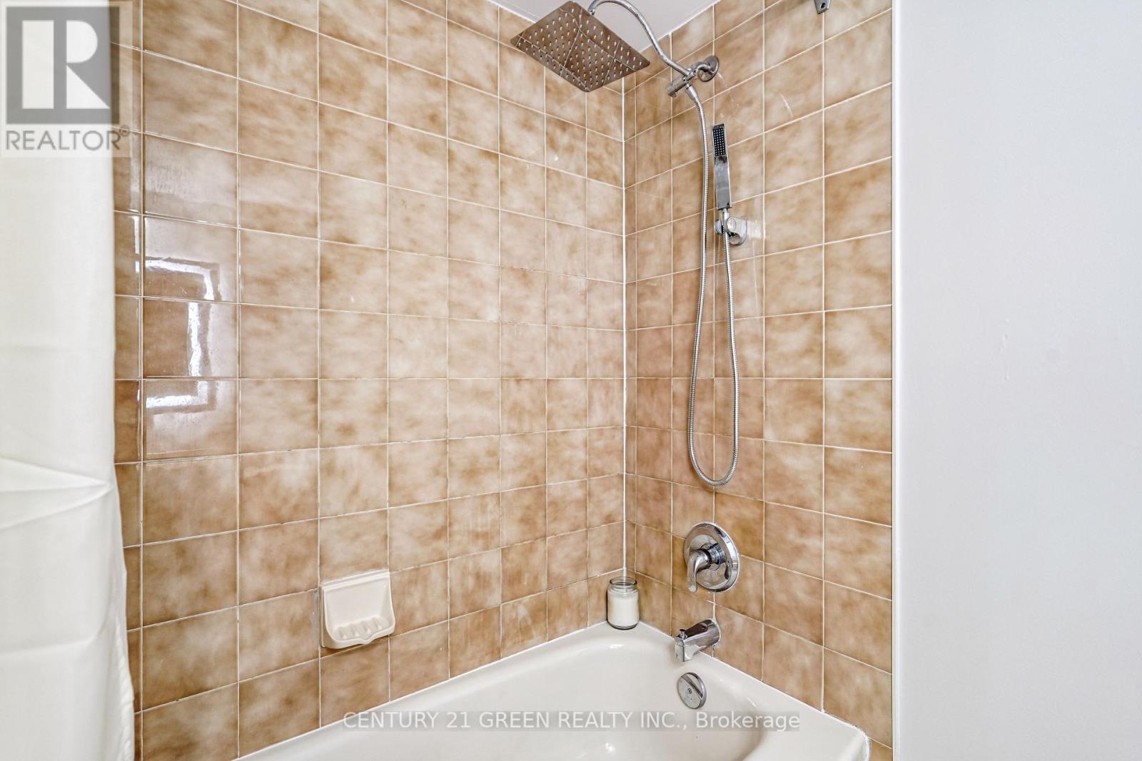 Photo 24 of 613 55 Kingsbridge Garden Circle, Mississauga ON
