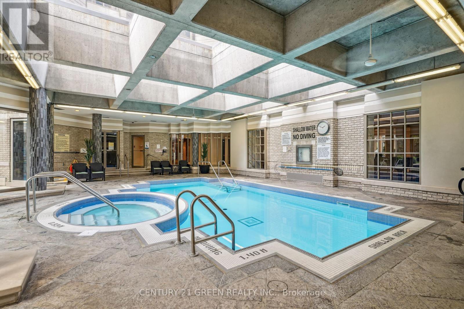 Photo 25 of 613 55 Kingsbridge Garden Circle, Mississauga ON
