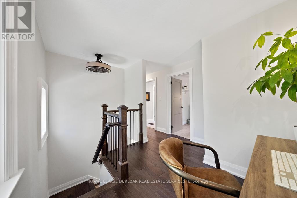 Photo 20 of 321 Guelph Line, Burlington ON