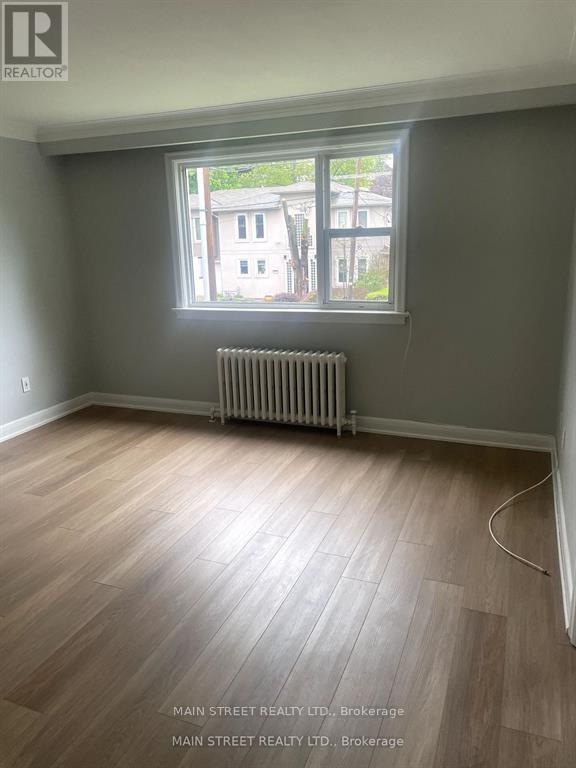 Photo 2 of 5 36 Long Branch Avenue, Toronto ON