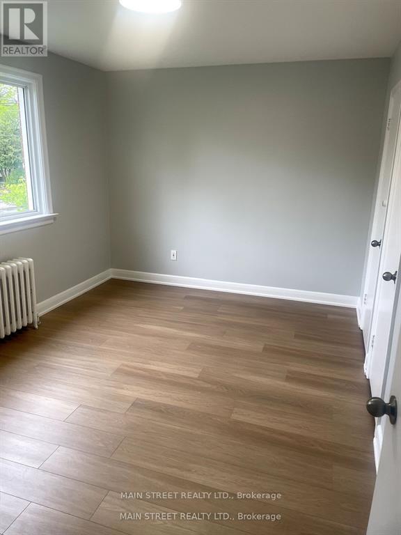 Photo 5 of 5 36 Long Branch Avenue, Toronto ON