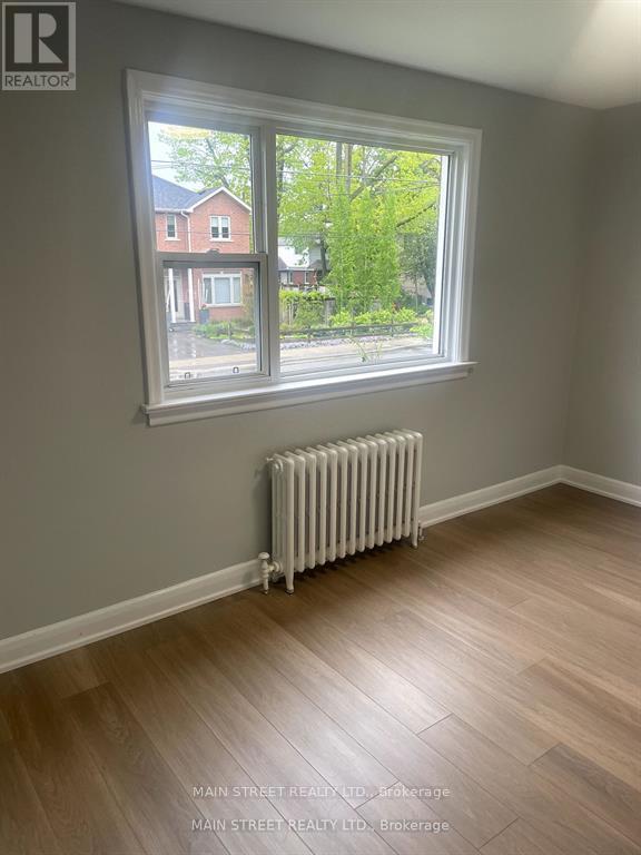 Photo 6 of 5 36 Long Branch Avenue, Toronto ON