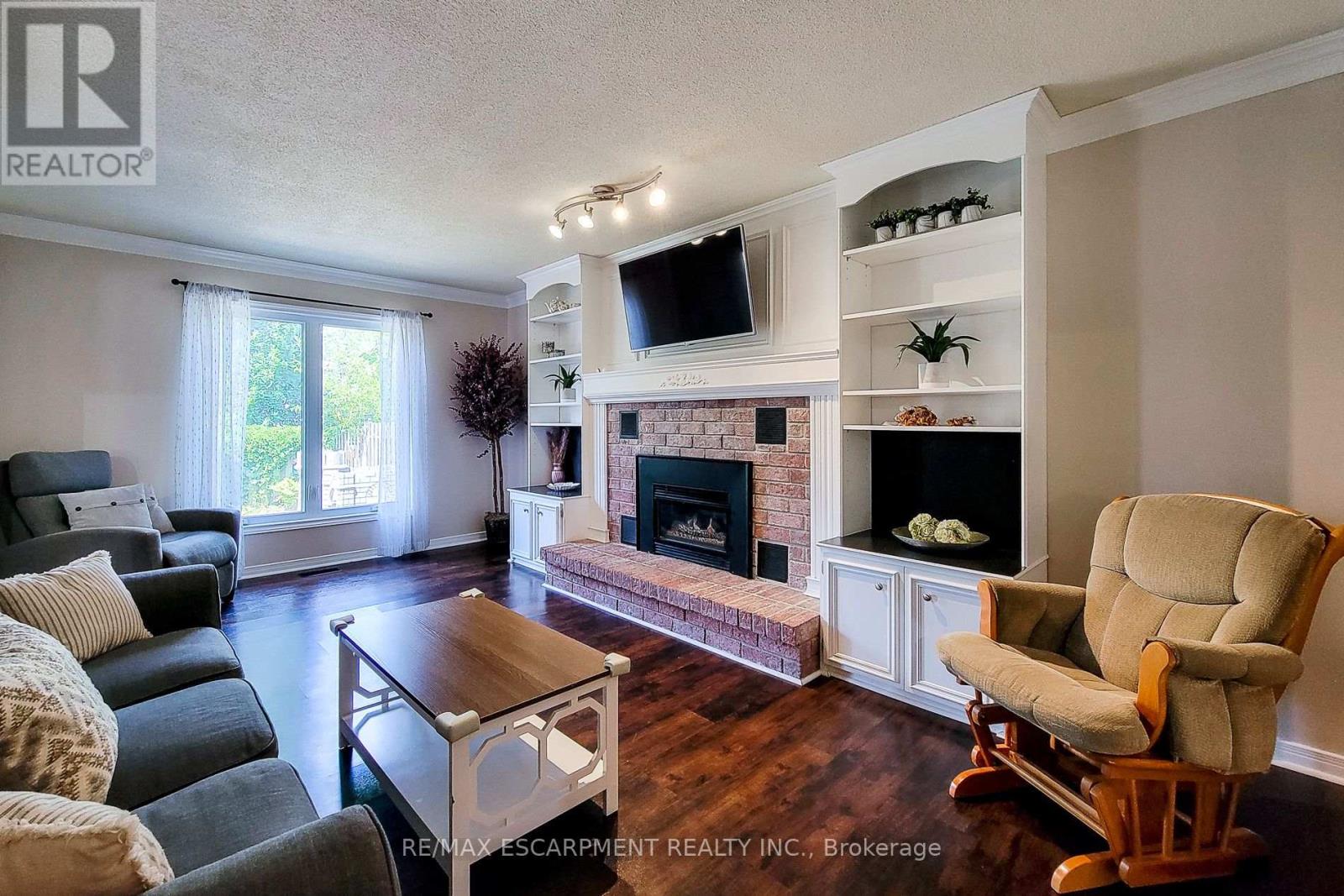 Photo 12 of 76 Baxter Crescent, Thorold ON