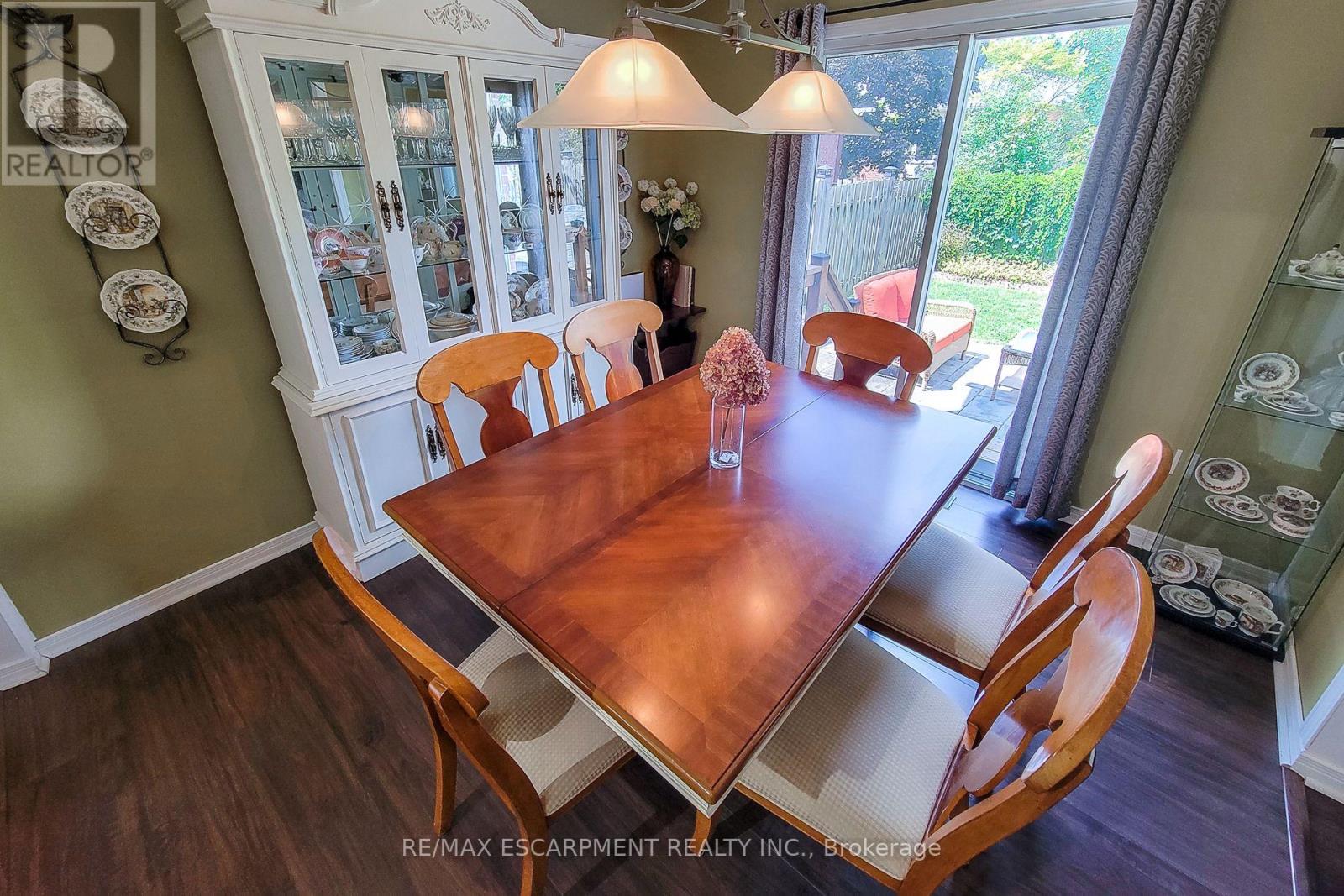 Photo 25 of 76 Baxter Crescent, Thorold ON
