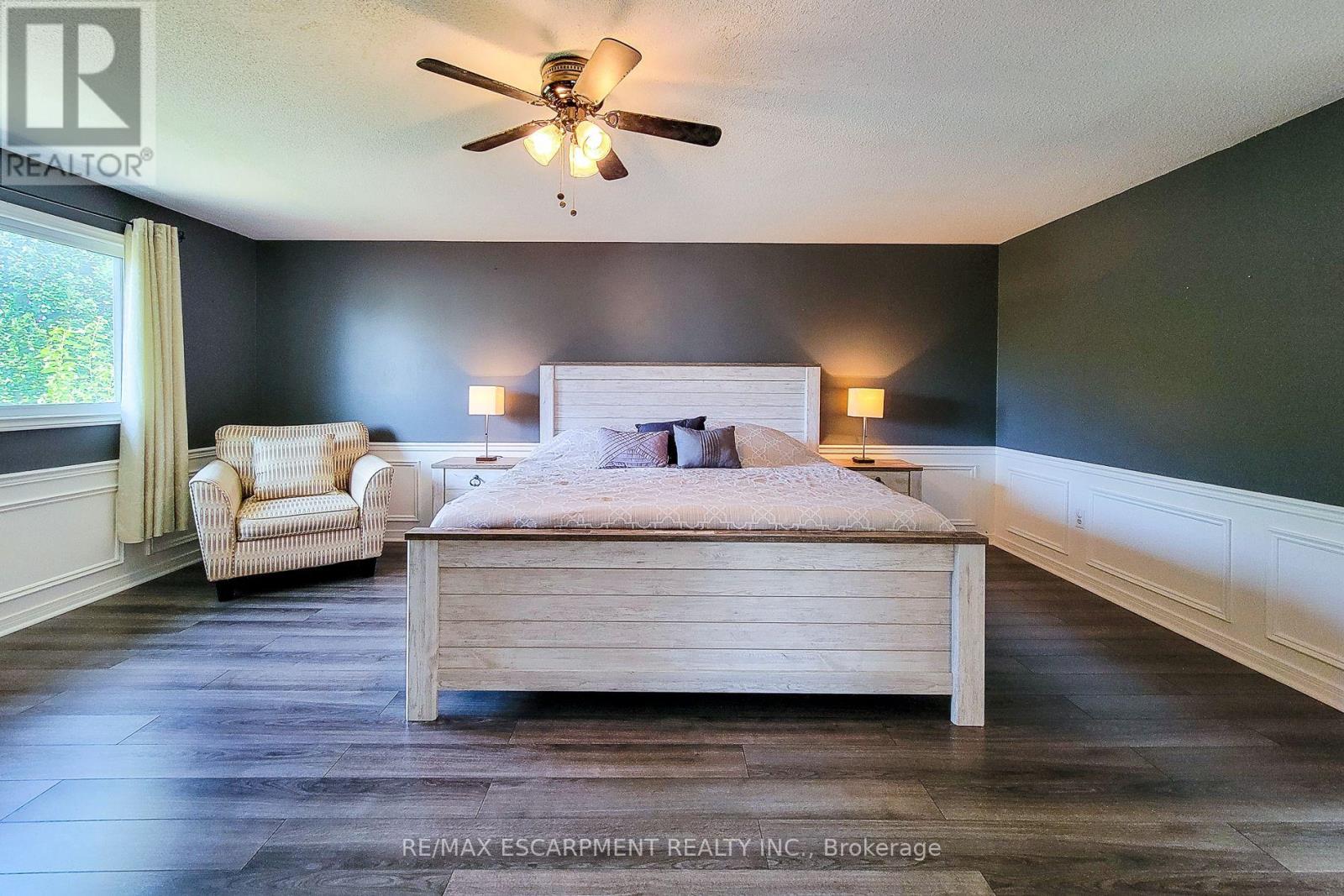 Photo 31 of 76 Baxter Crescent, Thorold ON