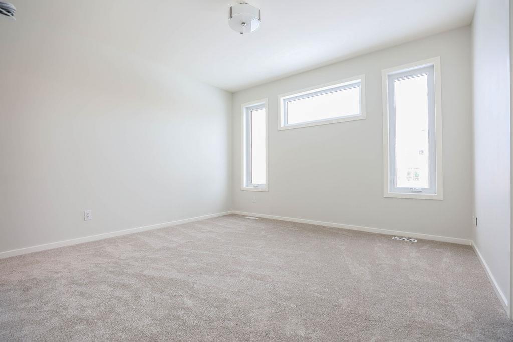 Photo 13 of 87 Loggerhead Road, Winnipeg MB