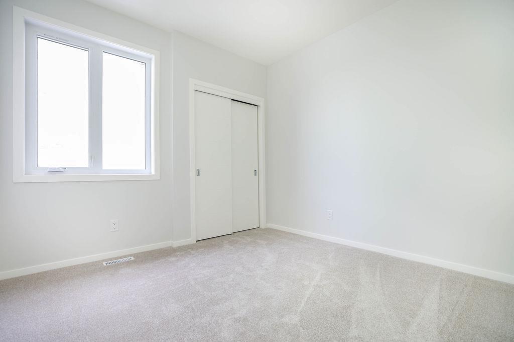 Photo 17 of 87 Loggerhead Road, Winnipeg MB