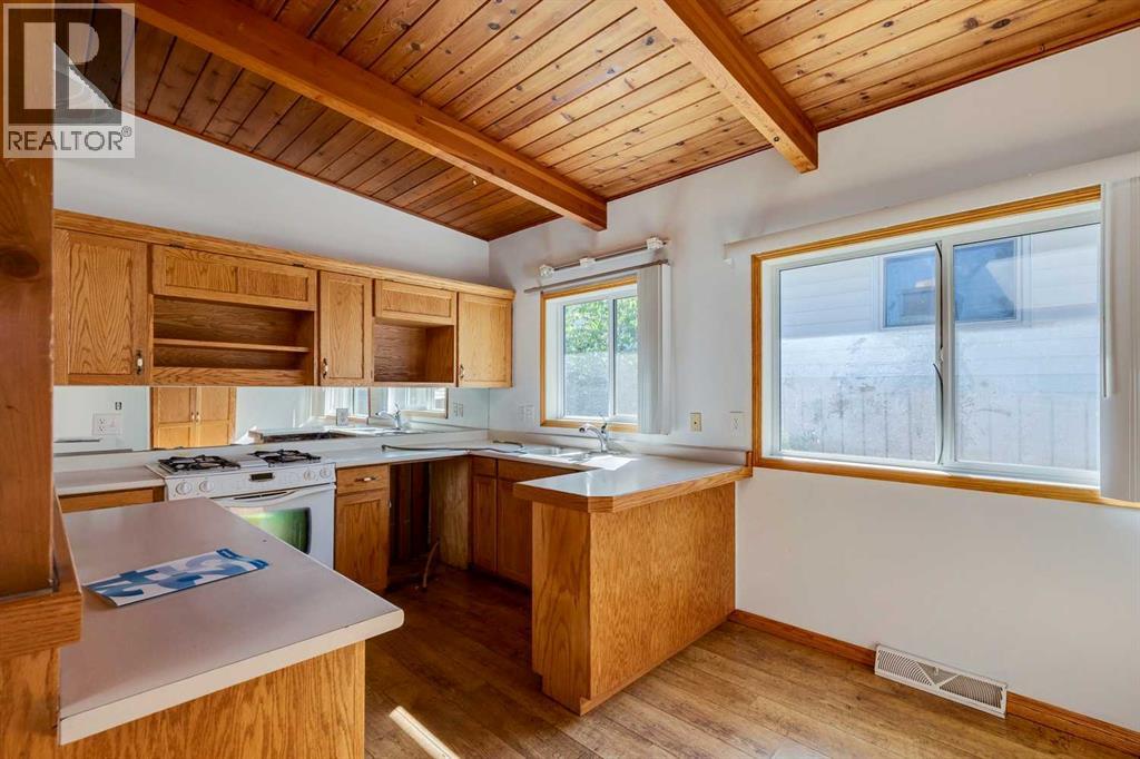 Multi-family House Bungalow for Sale in   Avenue SW Windsor Park Calgary 