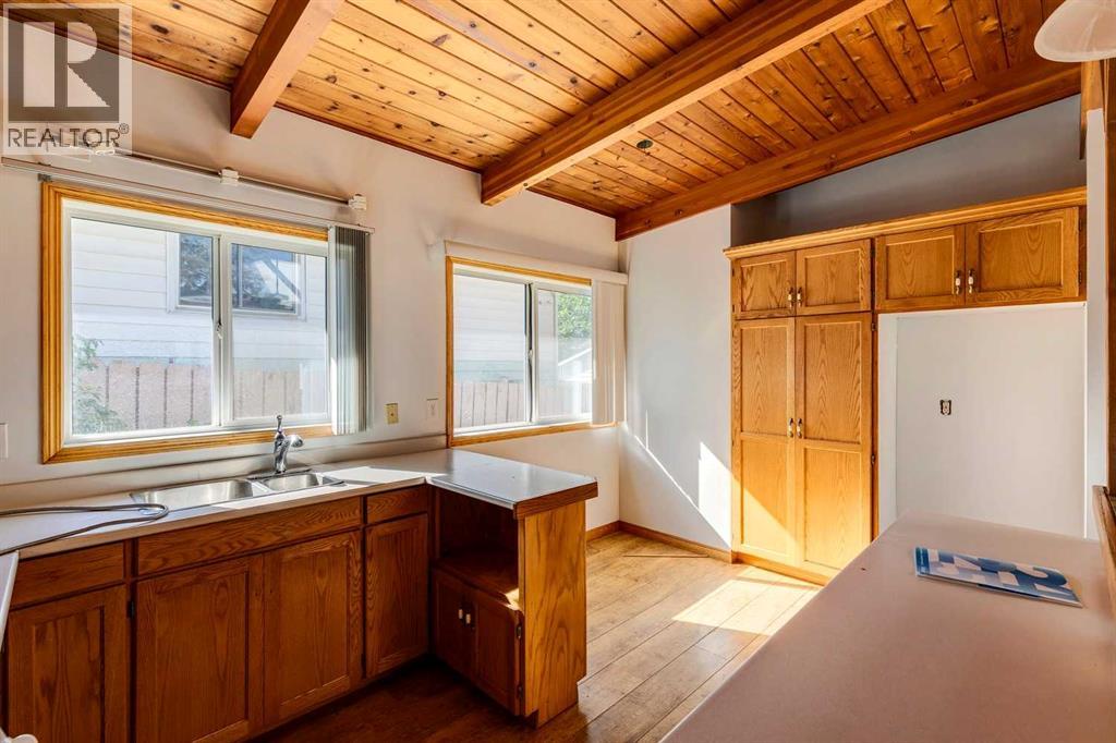 Multi-family House Bungalow for Sale in   Avenue SW Windsor Park Calgary 