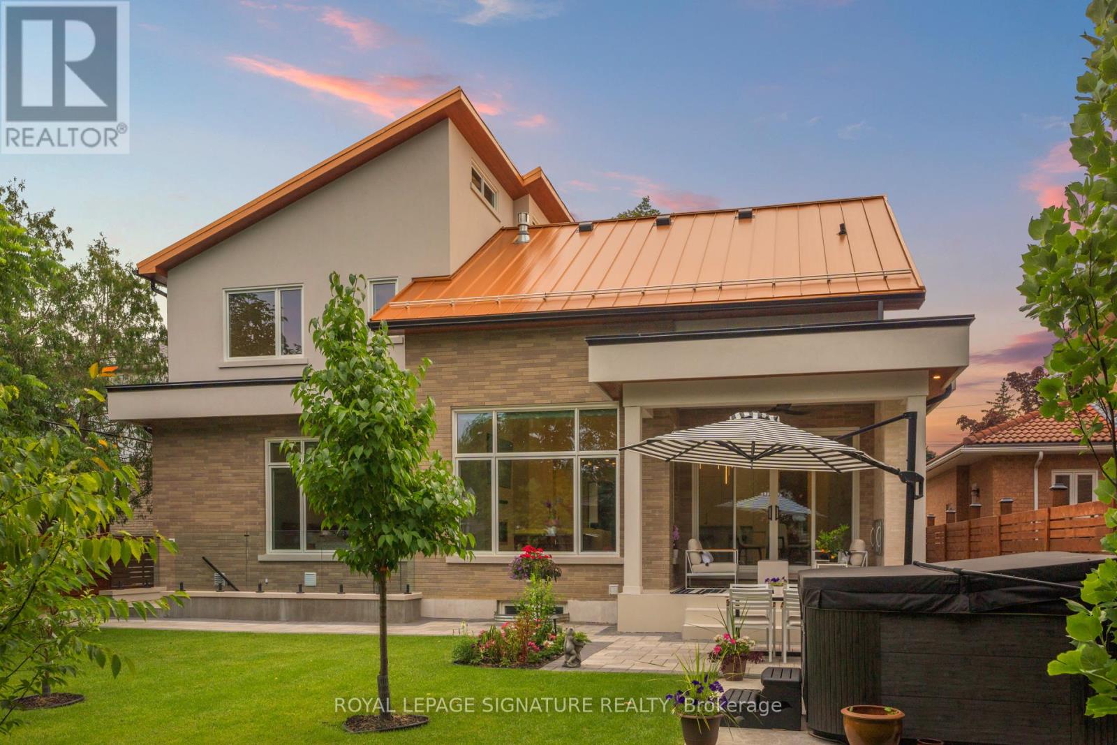Photo 14 of Lower Level 27 Scotland Road, Toronto ON