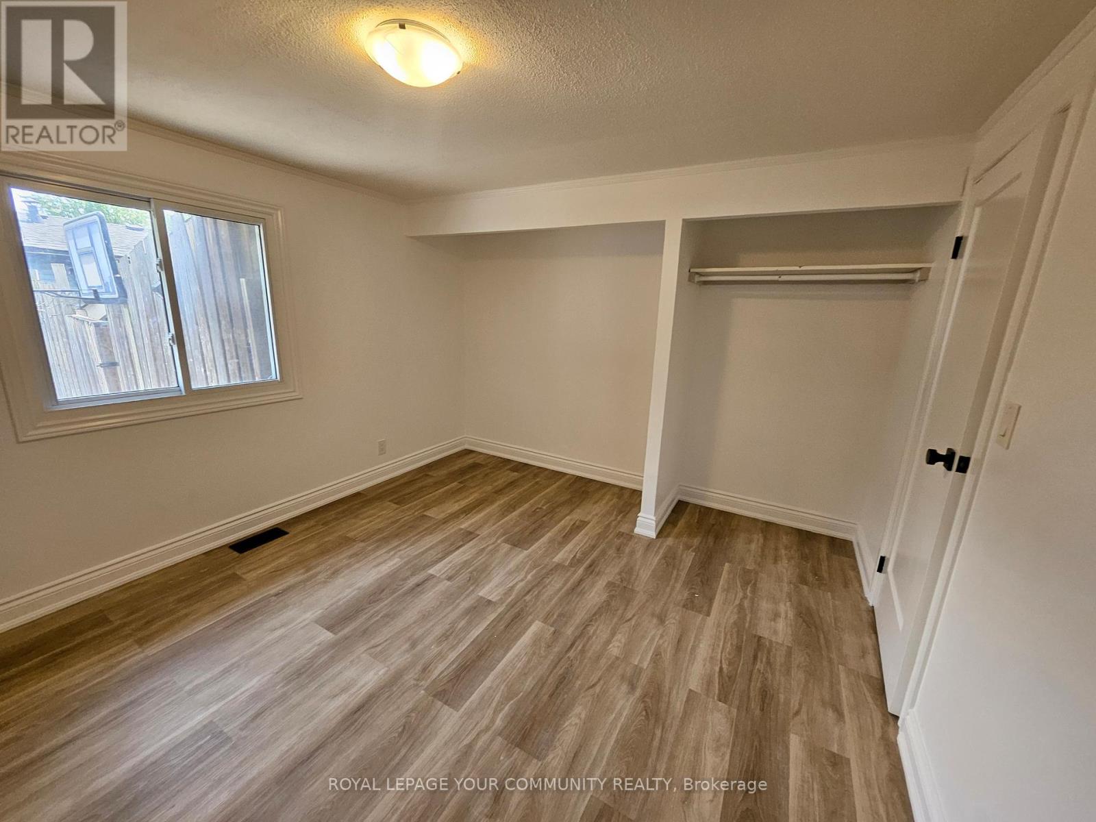Photo 11 of 39 Eastern Avenue, New Tecumseth ON