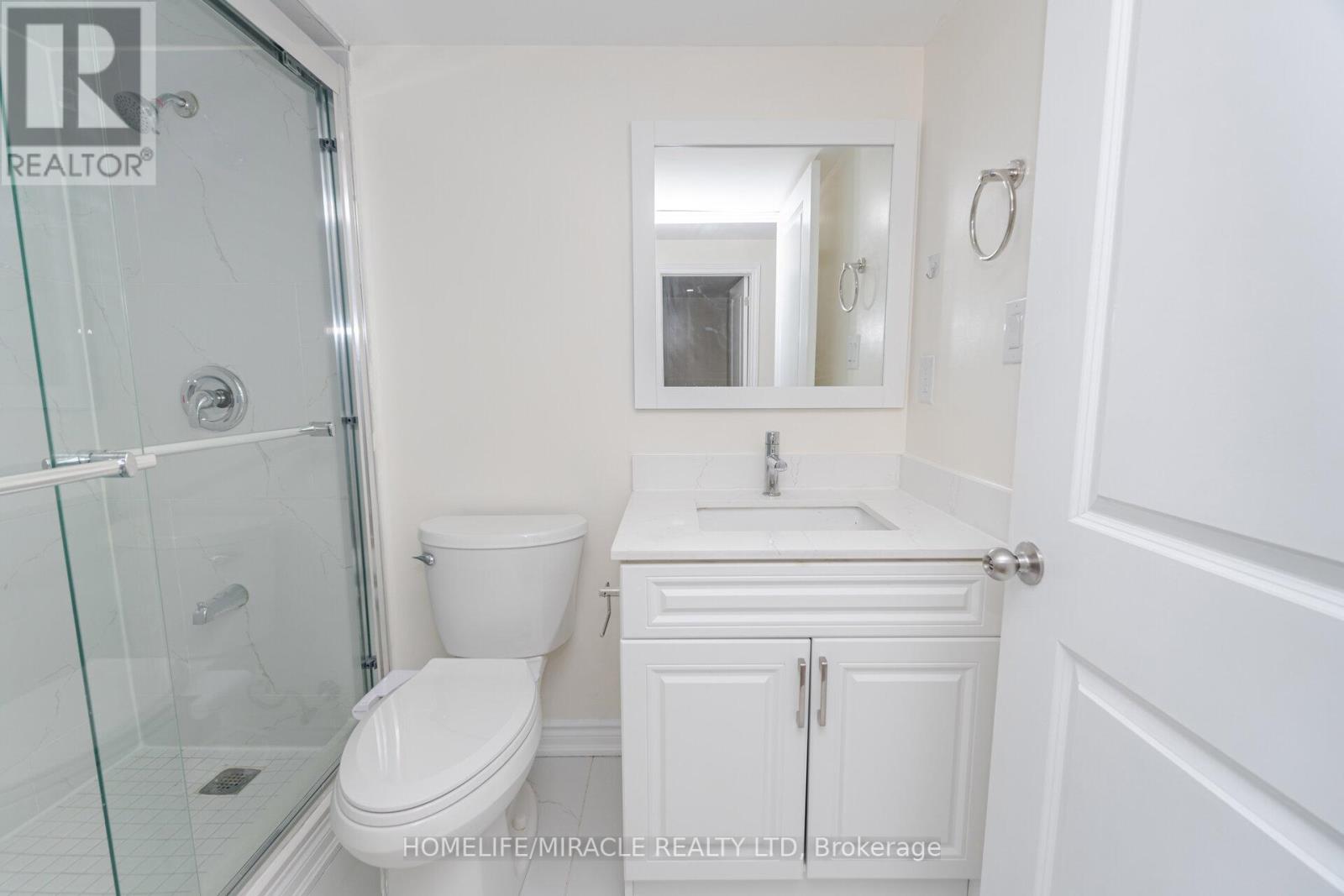 Photo 40 of 7 Aldenham Street, Brampton ON