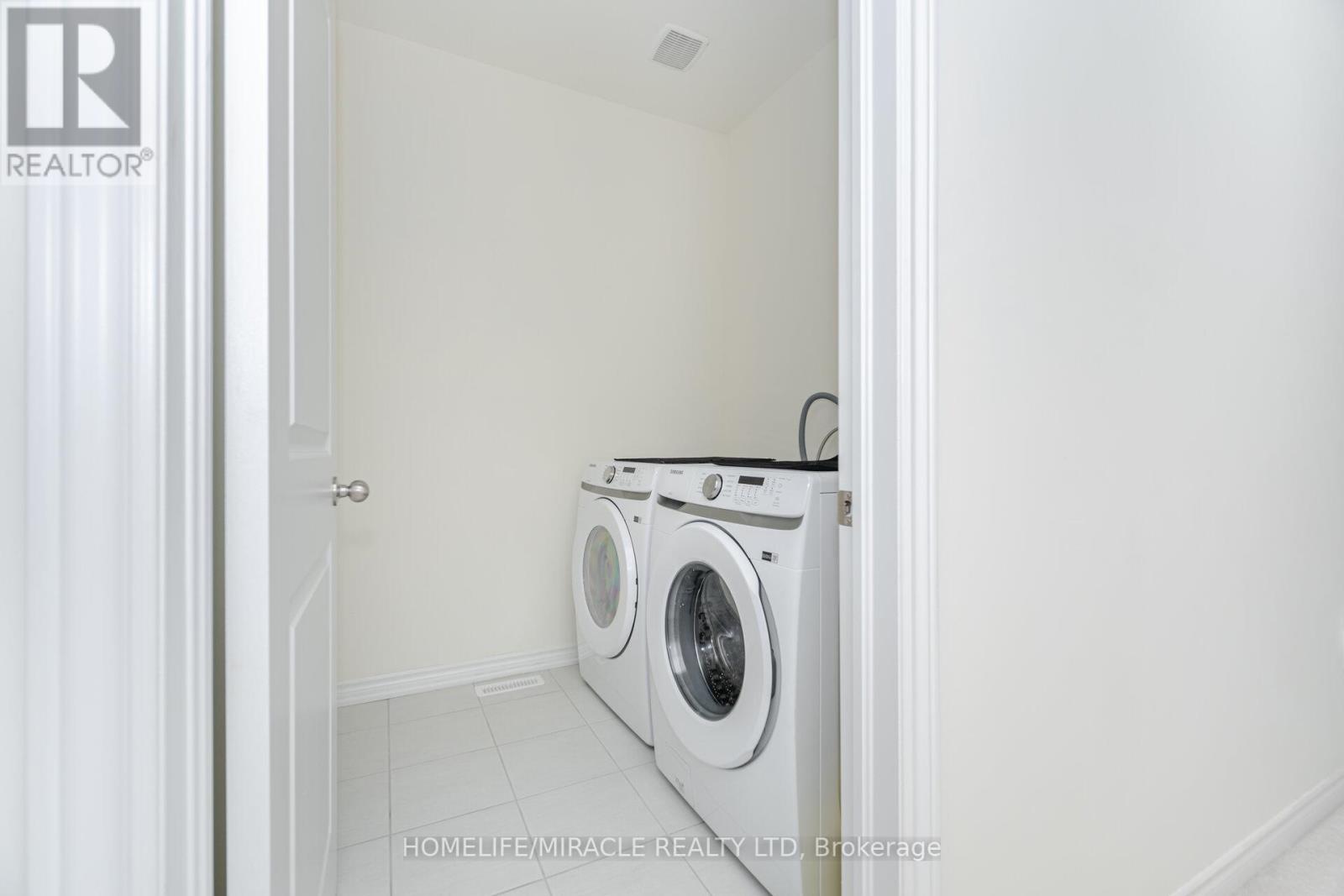 Photo 28 of 7 Aldenham Street, Brampton ON