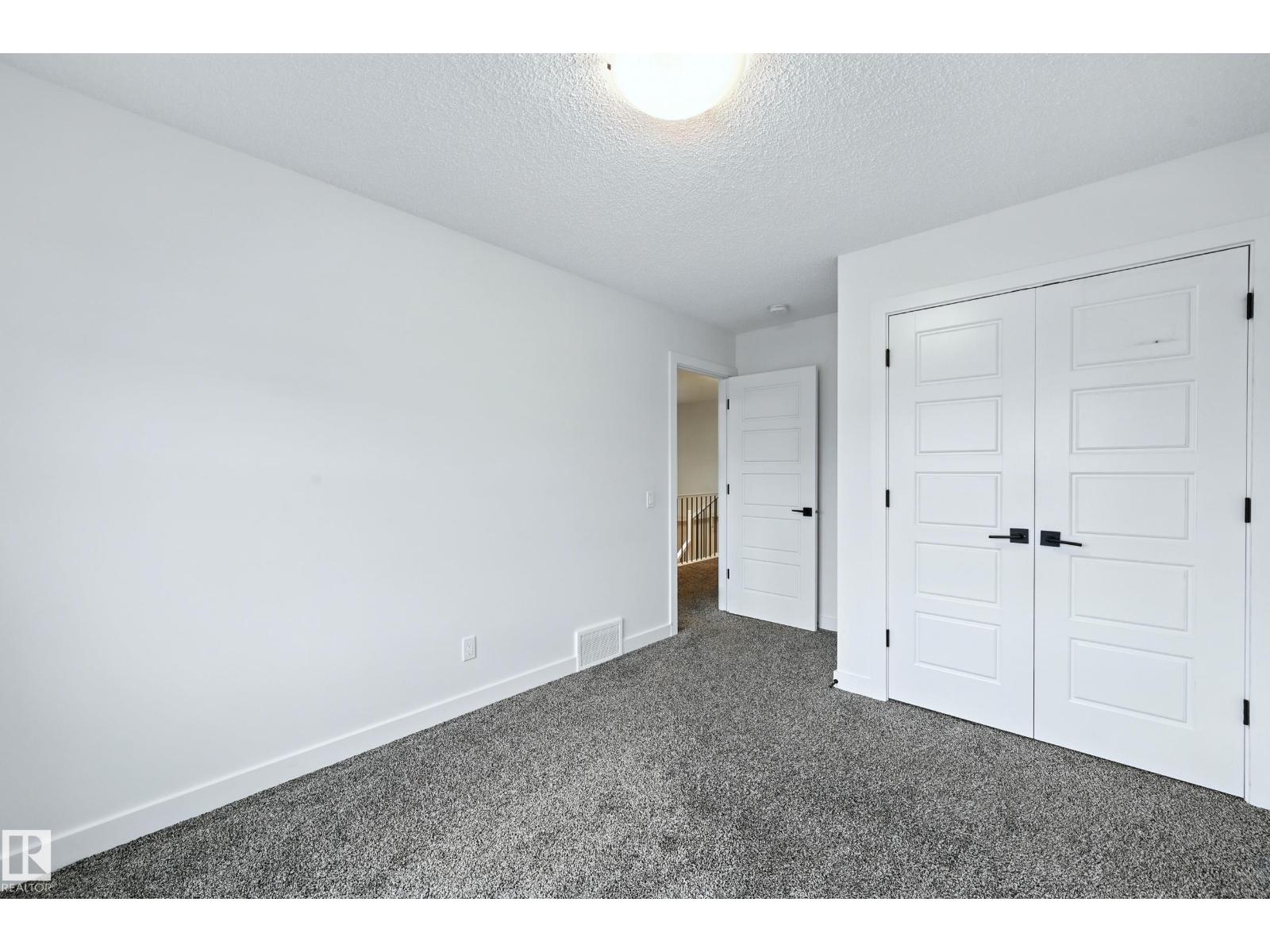 Photo 18 of 16603 31 Av Sw, Edmonton AB
