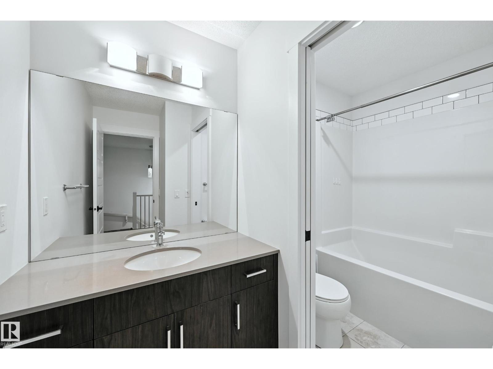 Photo 22 of 16603 31 Av Sw, Edmonton AB
