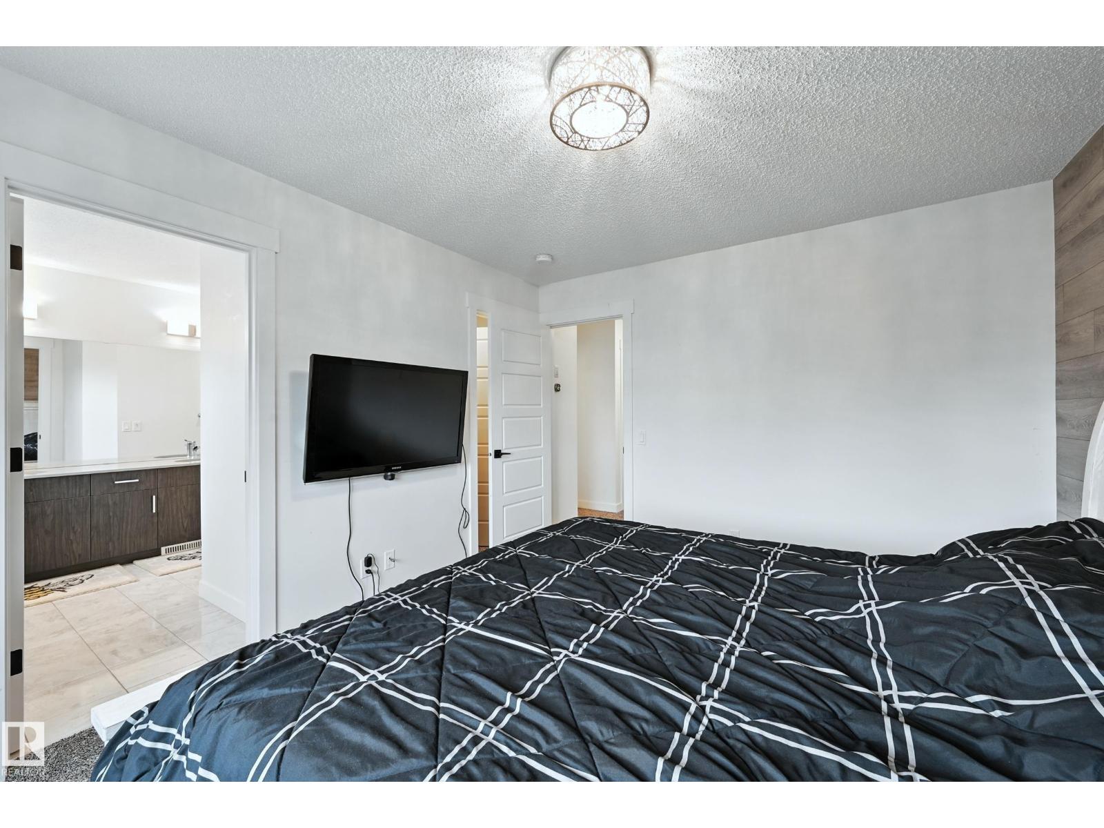 Photo 25 of 16603 31 Av Sw, Edmonton AB