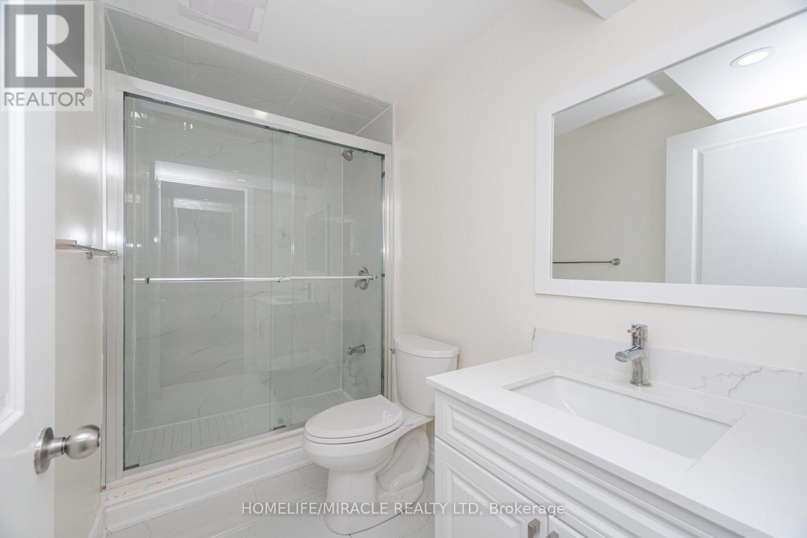 Photo 39 of 7 Aldenham Street, Brampton ON