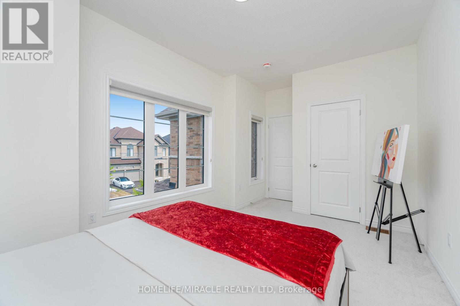 Photo 4 of 7 Aldenham Street, Brampton ON