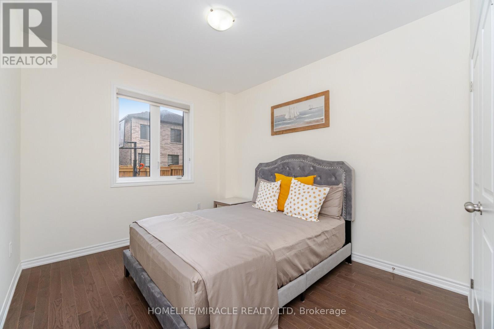 Photo 23 of 7 Aldenham Street, Brampton ON