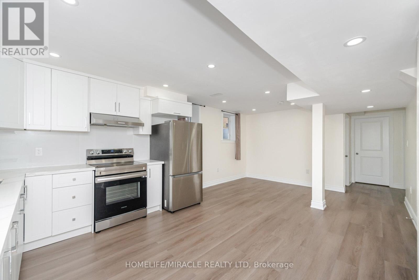Photo 43 of 7 Aldenham Street, Brampton ON
