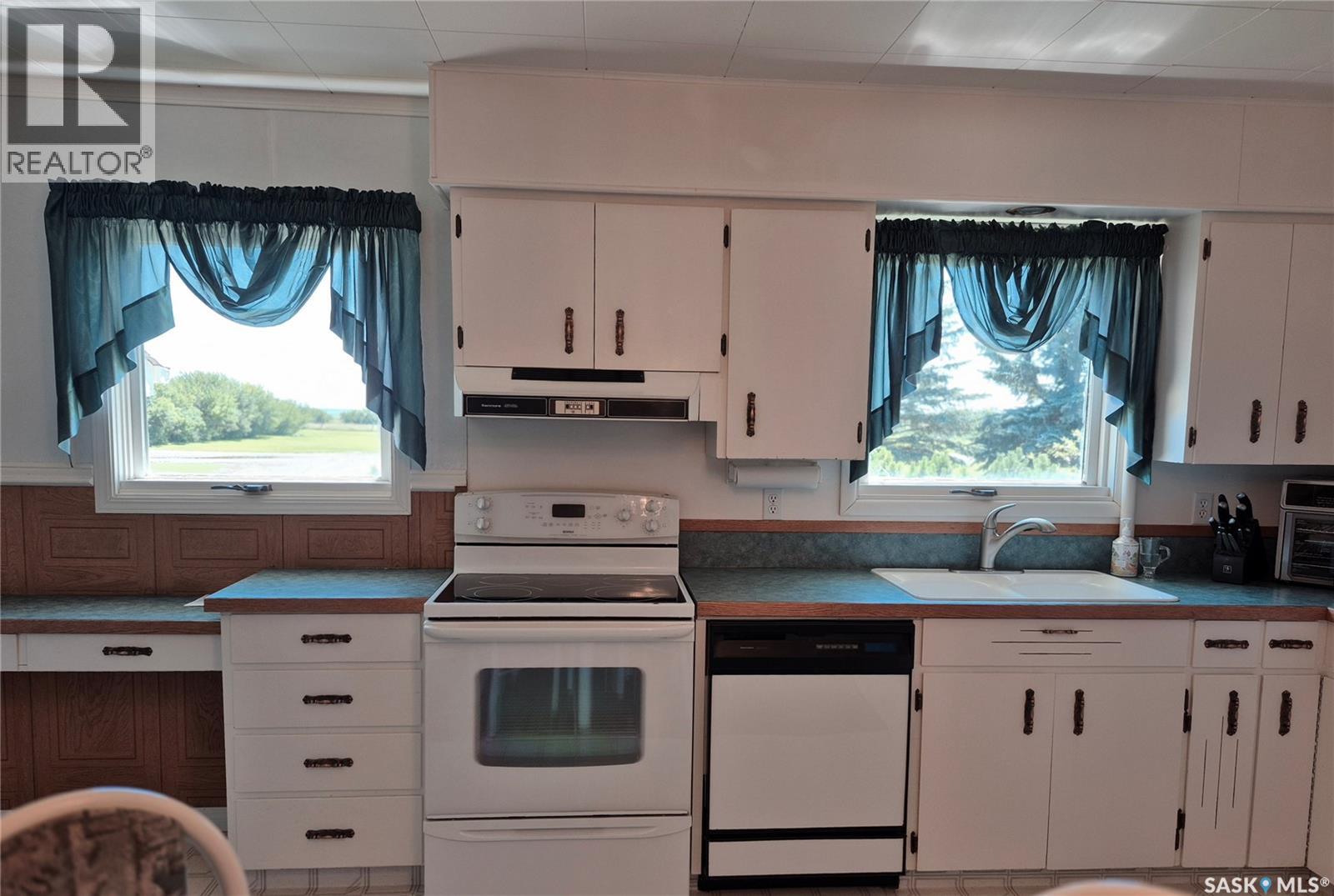 Photo 8 of Gader Acreage, Coulee Rm No 136 SK