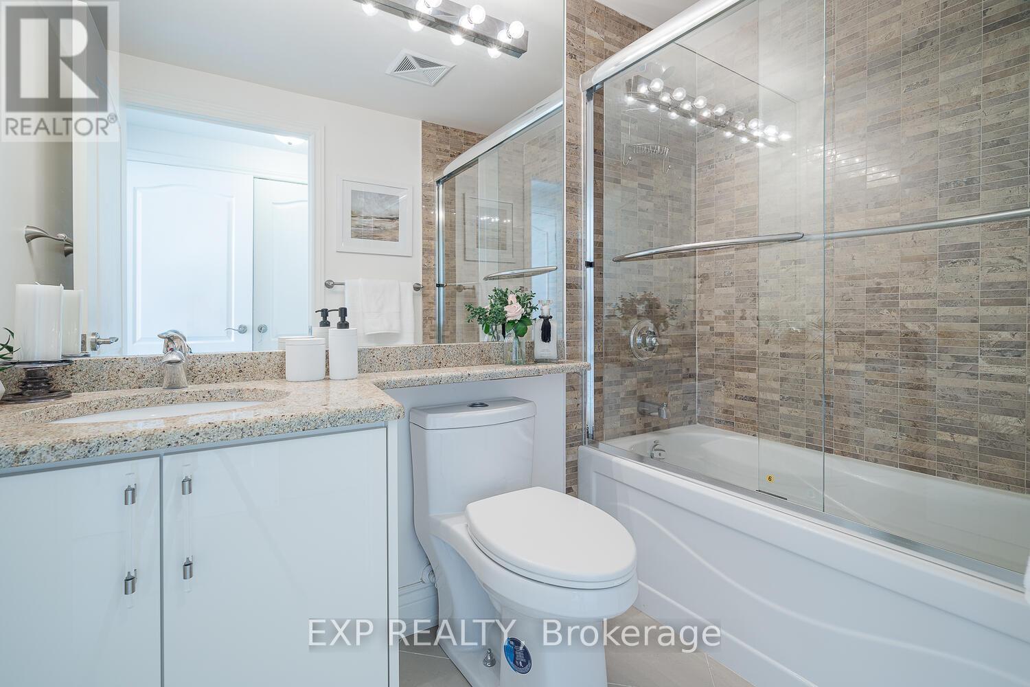 Photo 20 of 1205 88 Promenade Circle, Vaughan ON