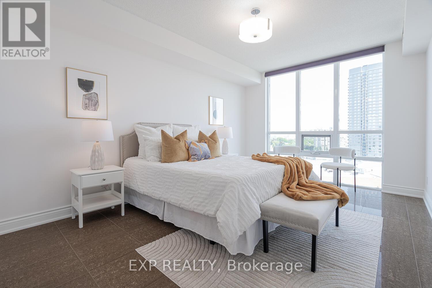 Photo 24 of 1205 88 Promenade Circle, Vaughan ON