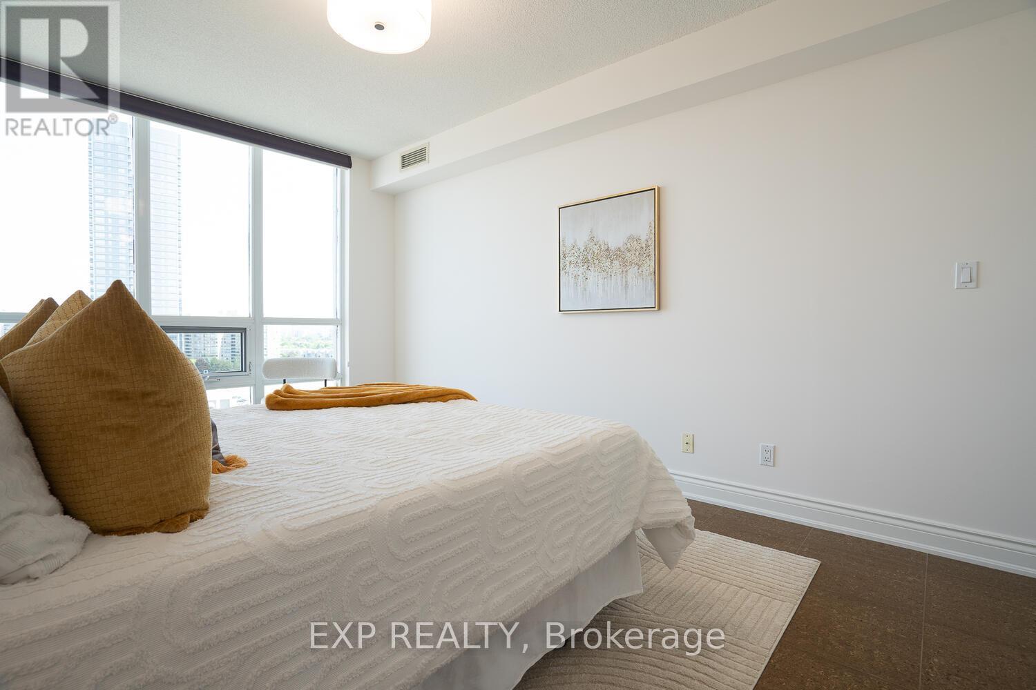 Photo 25 of 1205 88 Promenade Circle, Vaughan ON