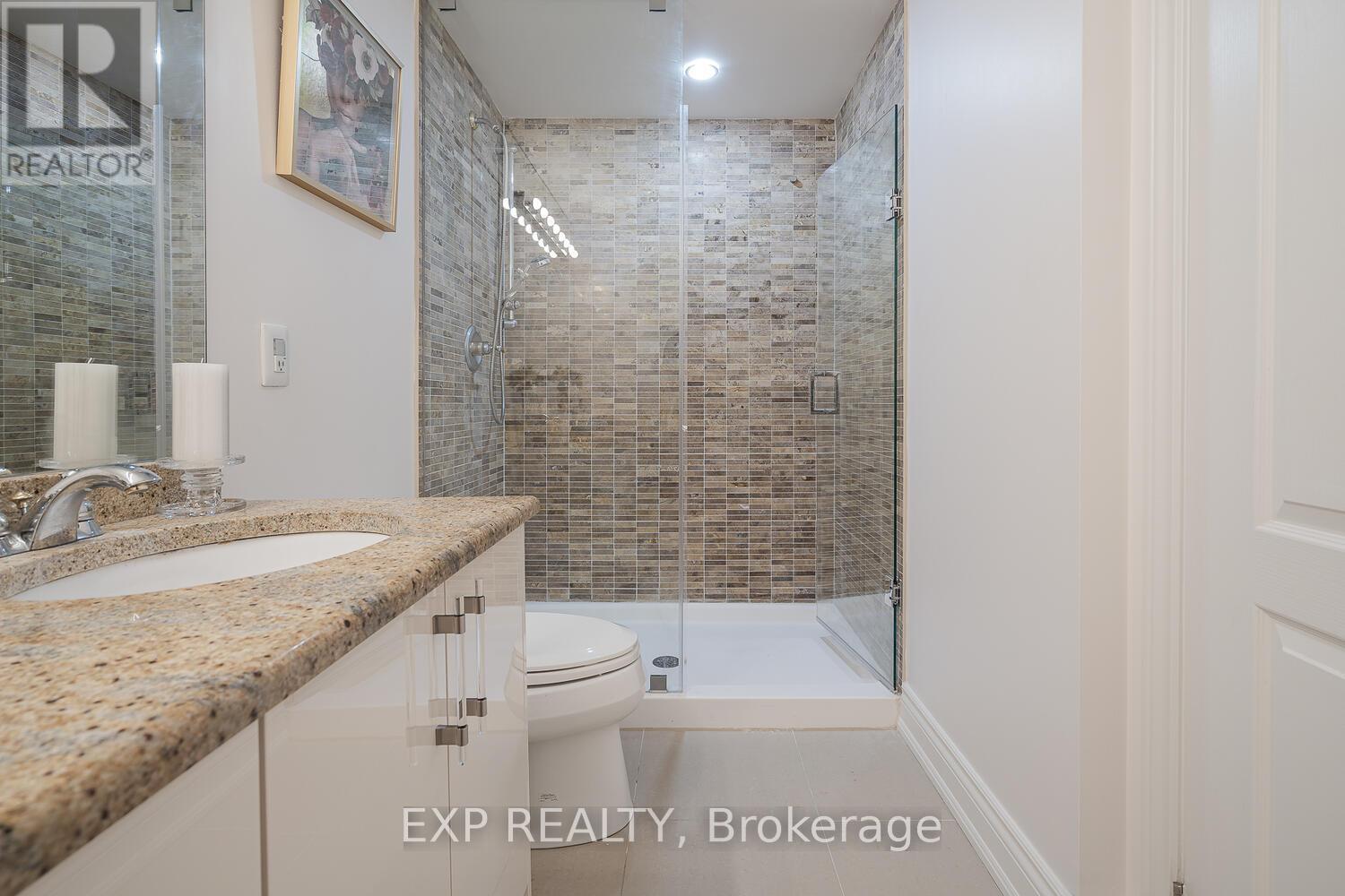 Photo 27 of 1205 88 Promenade Circle, Vaughan ON