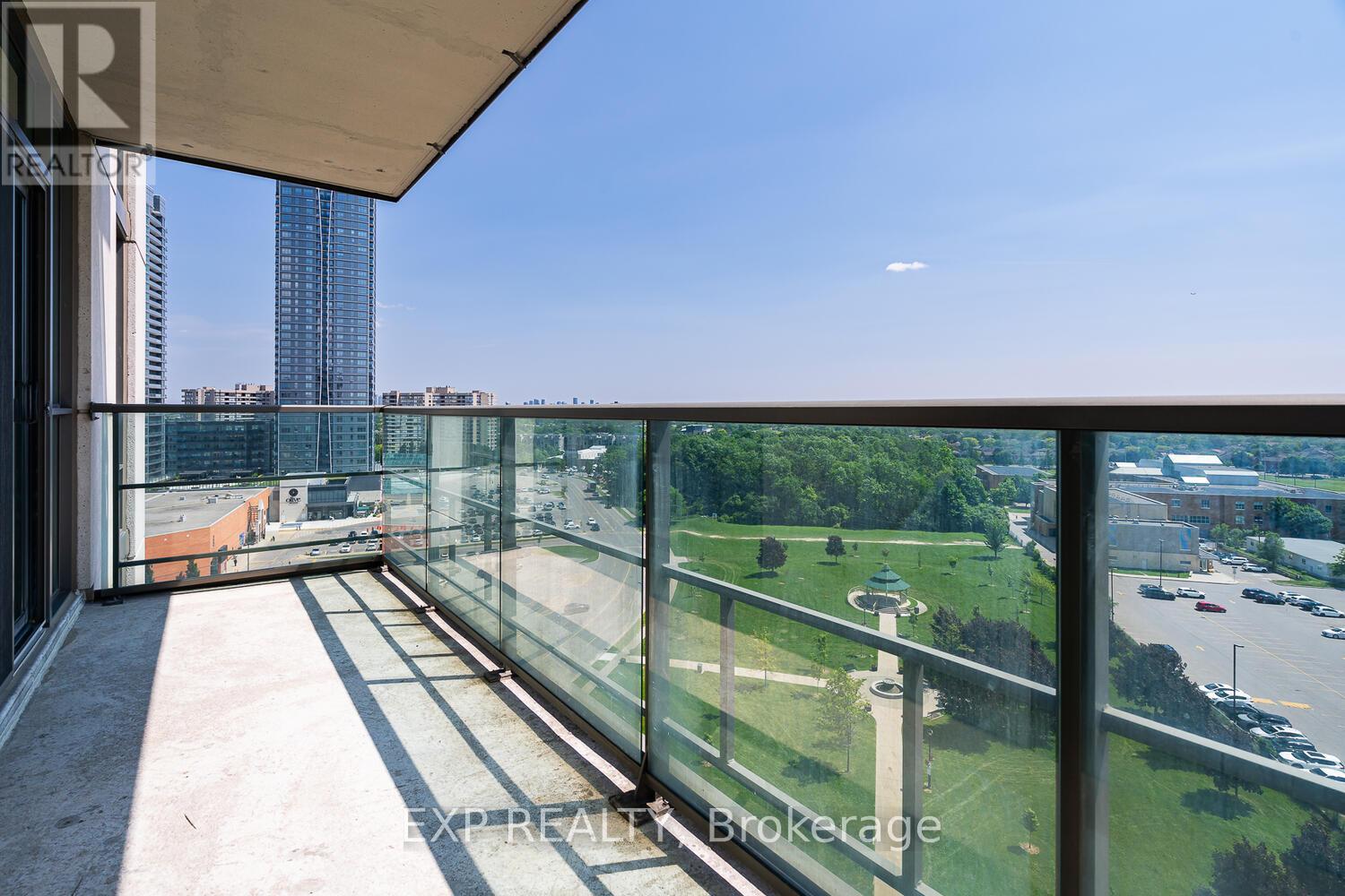 Photo 28 of 1205 88 Promenade Circle, Vaughan ON