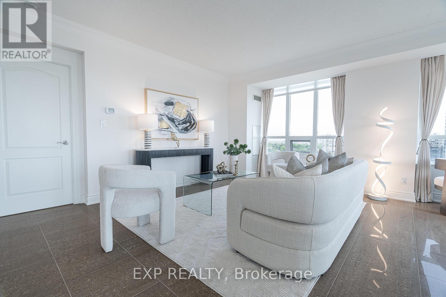 Photo 6 of 1205 88 Promenade Circle, Vaughan ON