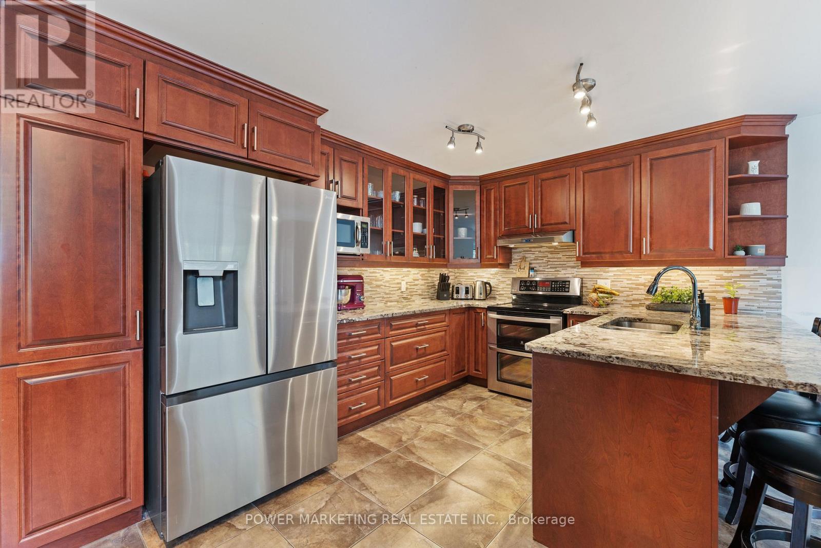 Photo 13 of 1809 Chopin Place, Ottawa ON