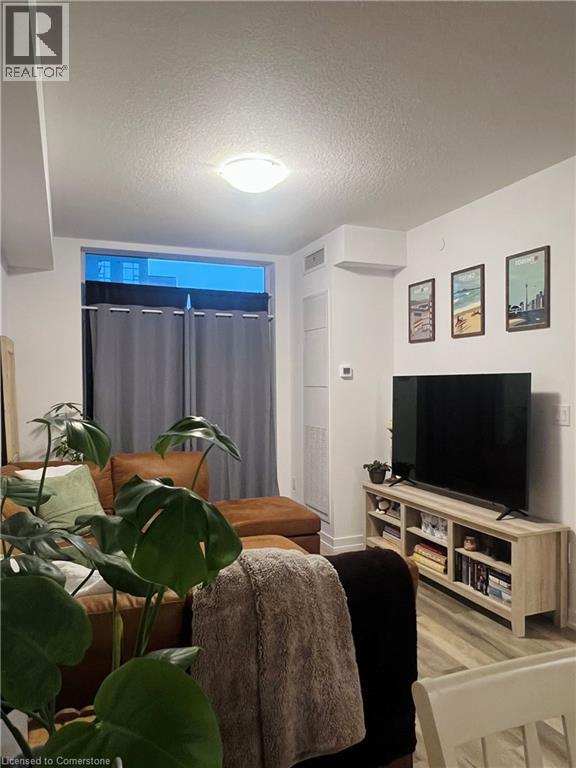 Photo 11 of 470 Dundas Street E Unit 215, Waterdown ON