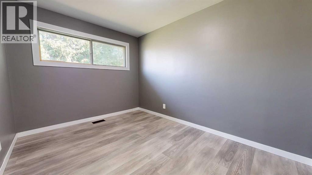 Photo 13 of 9514 99 Avenue, Grande Prairie AB