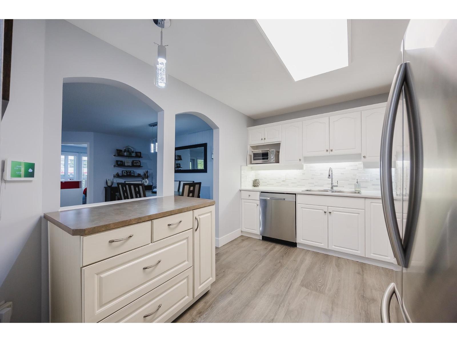 Photo 12 of 104 17727 58 Avenue, Surrey BC