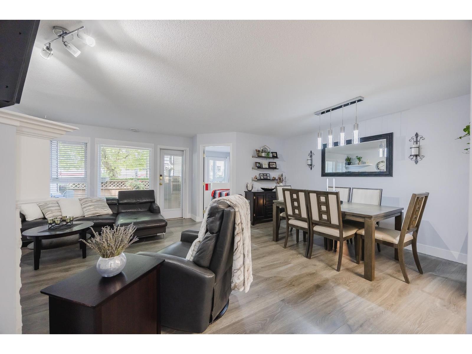 Photo 13 of 104 17727 58 Avenue, Surrey BC