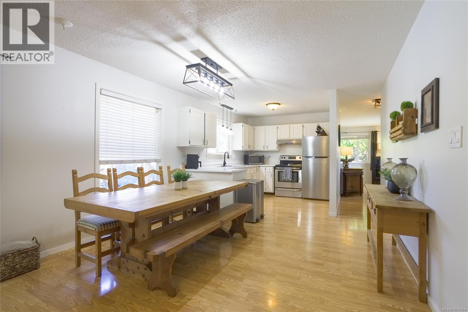 Photo 11 of 6144 Edgehill Pl, Duncan BC