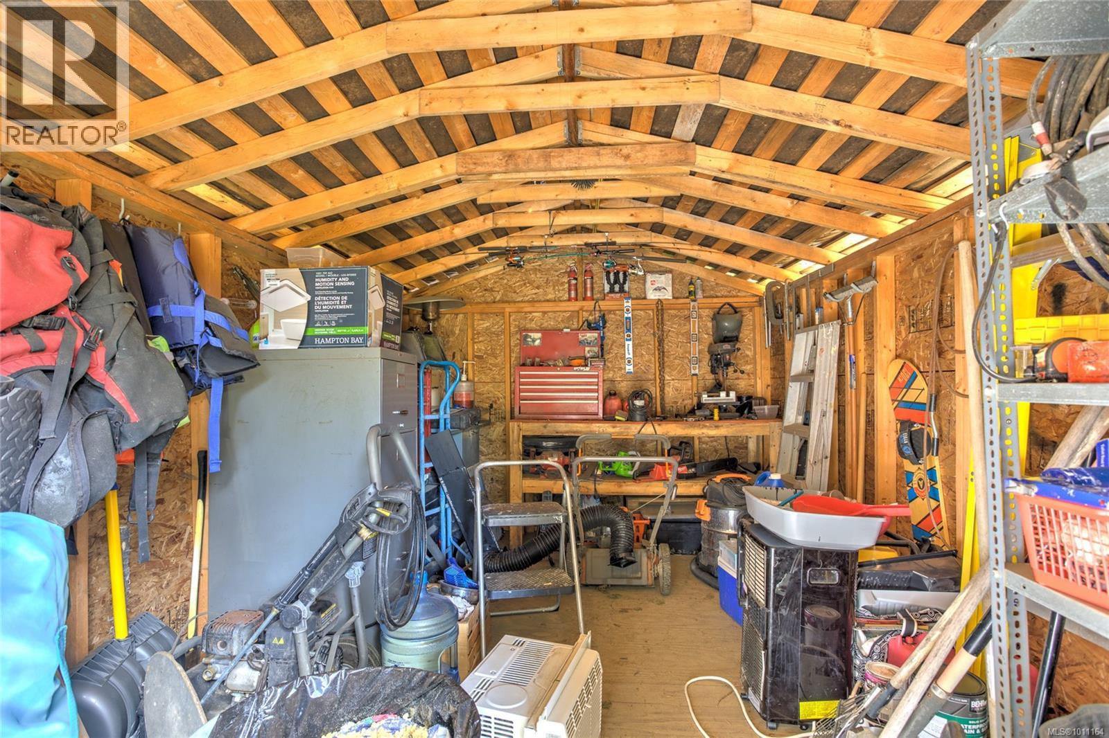 Photo 32 of 6144 Edgehill Pl, Duncan BC