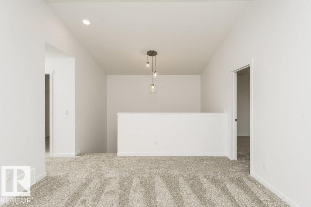 Photo 12 of 3947 Wren Lo Nw, Edmonton AB