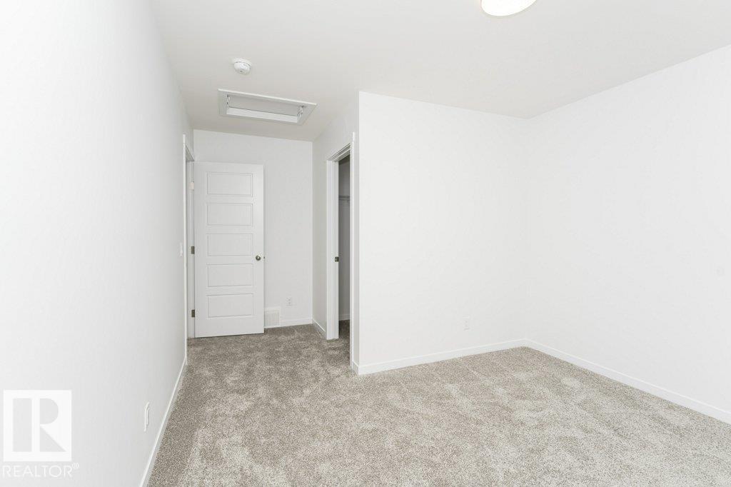 Photo 16 of 3947 Wren Lo Nw, Edmonton AB