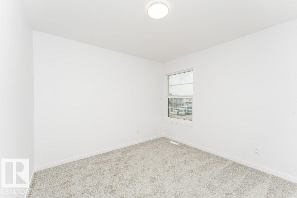 Photo 18 of 3947 Wren Lo Nw, Edmonton AB