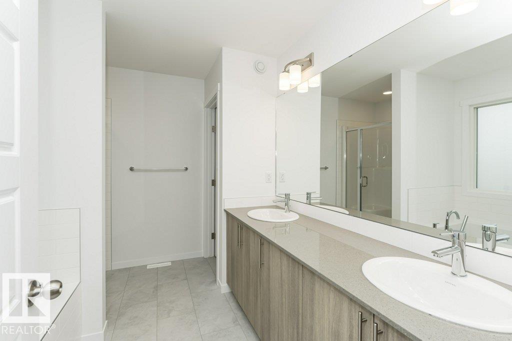 Photo 23 of 3947 Wren Lo Nw, Edmonton AB