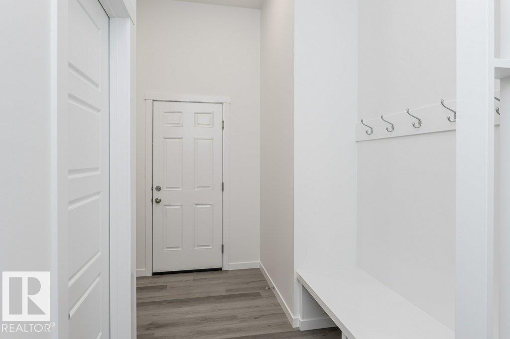 Photo 24 of 3947 Wren Lo Nw, Edmonton AB