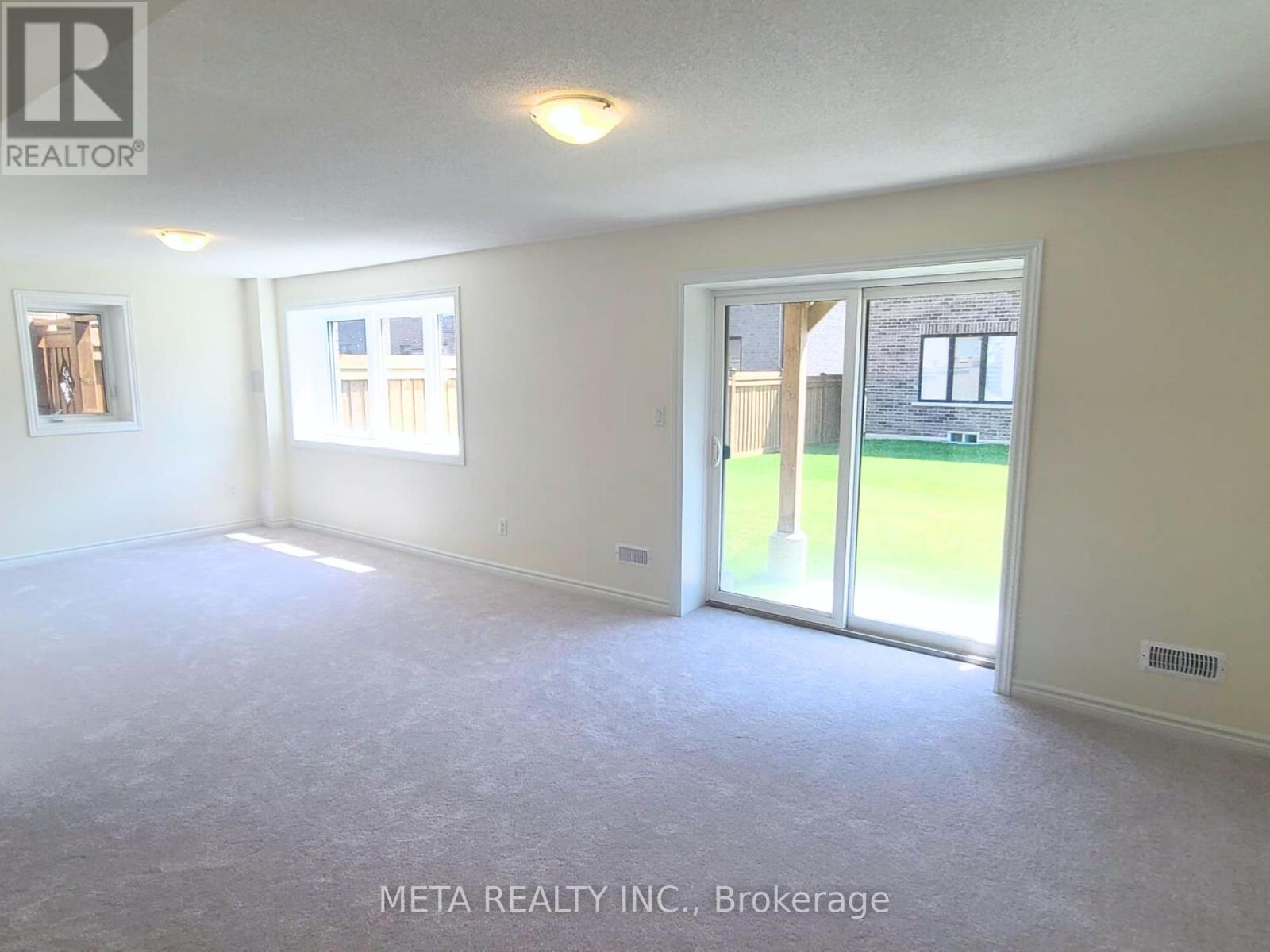 Photo 8 of 1211 Wilmington Avenue, Oshawa ON