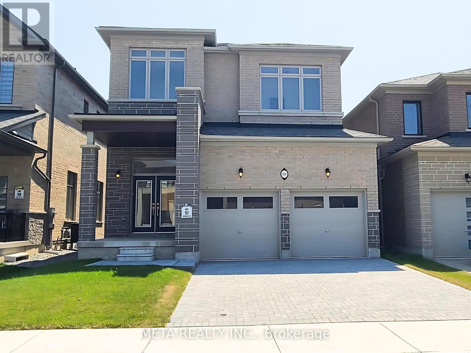 Photo 3 of 1211 Wilmington Avenue, Oshawa ON