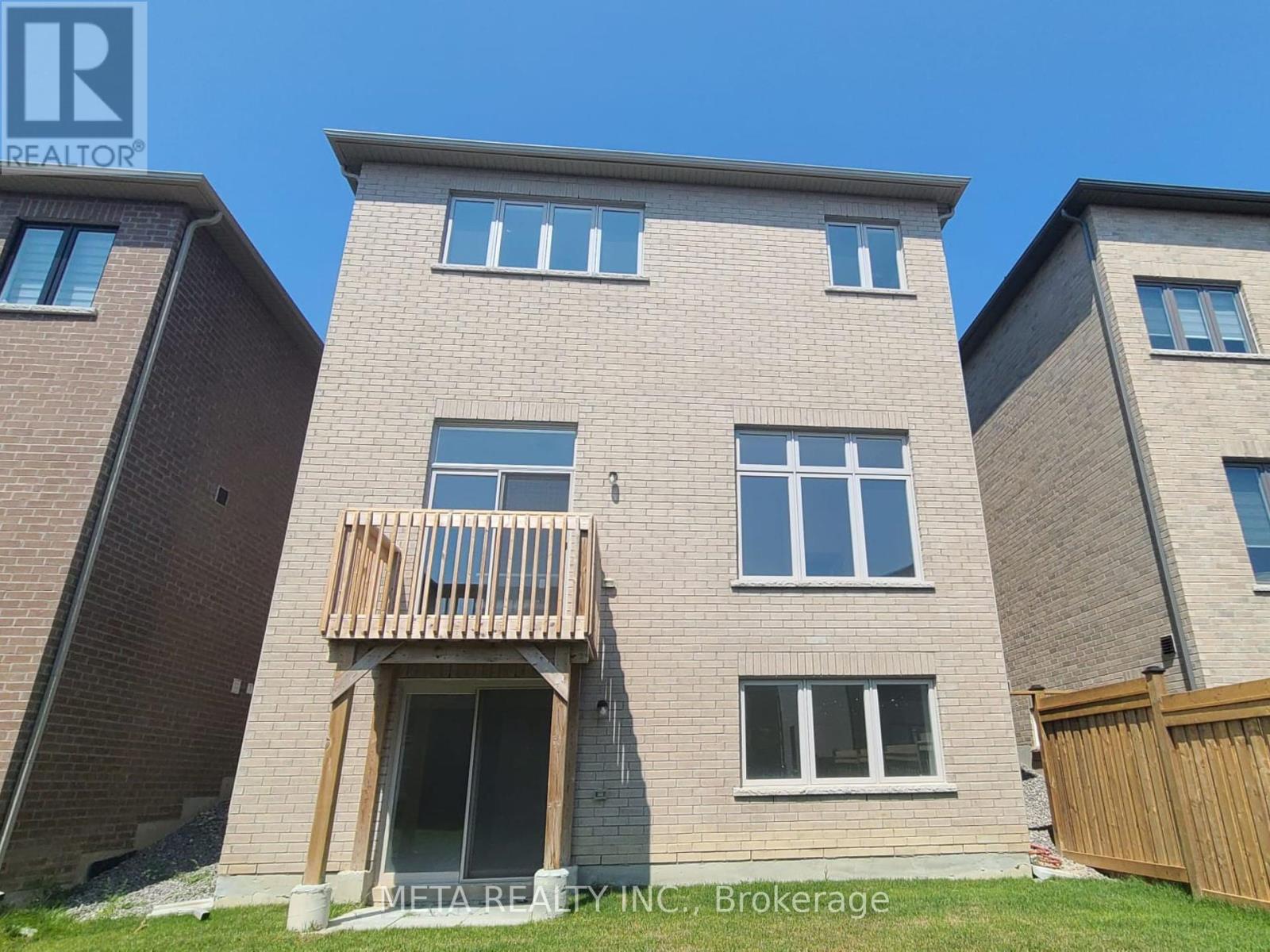 Photo 9 of 1211 Wilmington Avenue, Oshawa ON