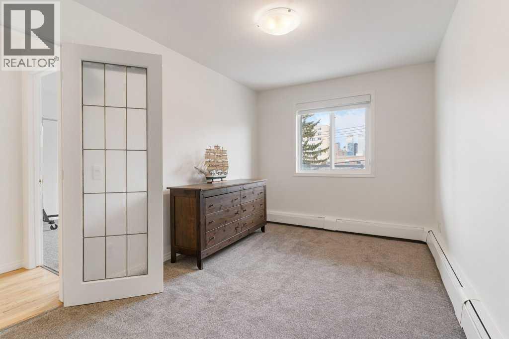 Single Family House for Sale in    Avenue SW Mission Calgary 