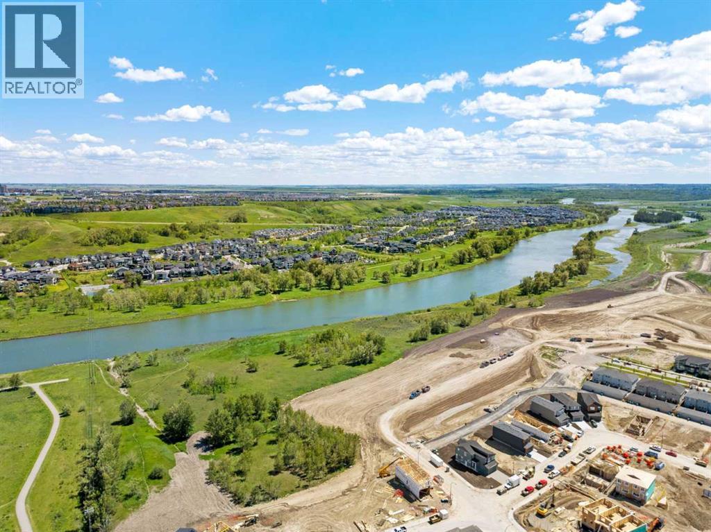 Single Family House for Sale in  Wolf Hollow Rise SE Wolf Willow Calgary 